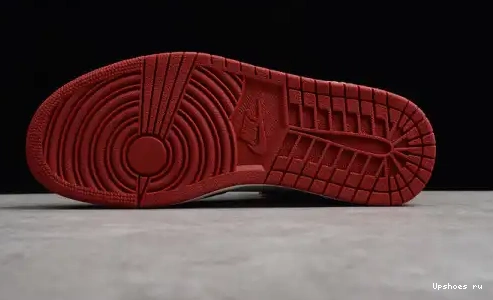 AA3834-101 AA3834-101 1 Retro Jordan O-W Air High Chicago 0426